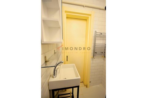 2+1 Leilighet i Beyoglu, Istanbul, Tyrkia Nr. 223392 - 15