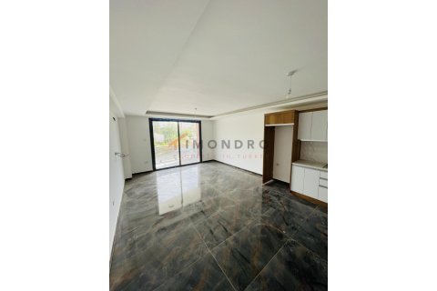 Продажа квартиры в Фамагусте, Северный Кипр 1+1, 200м2, №215064 – фото 5