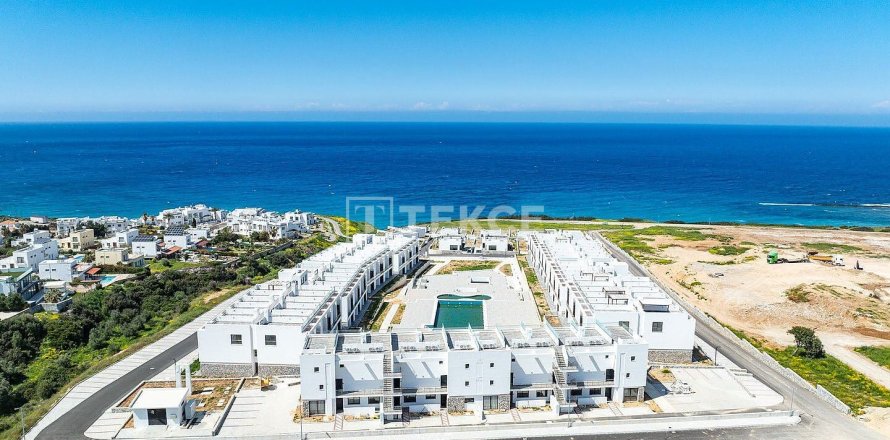 1+1 Penthouse in Famagusta, Northern Cyprus No. 107897