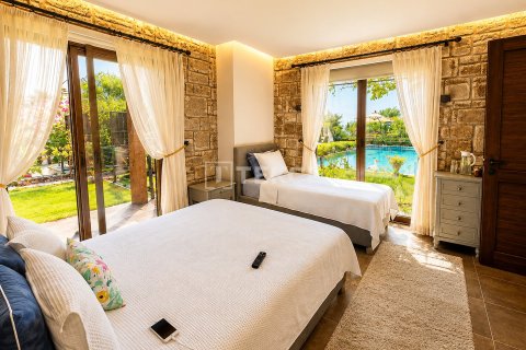 5+2 Villa  i Bodrum, Mugla, Tyrkiet Nr. 237596 - 22