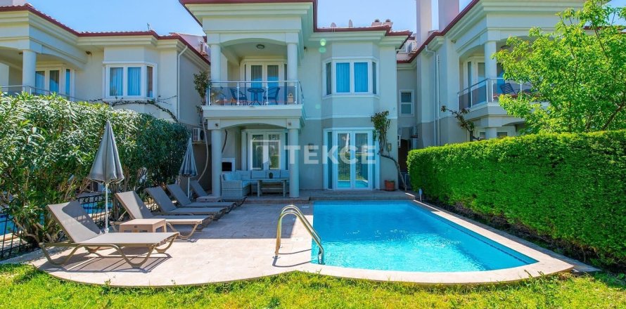 Вилла  5+1 в Фетхие, Мугла, Турция №237600