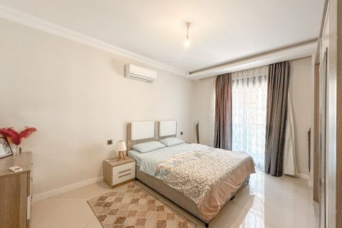 2+1 Lägenhet i Oba, Antalya, Turkiet Nr. 219039 - 4