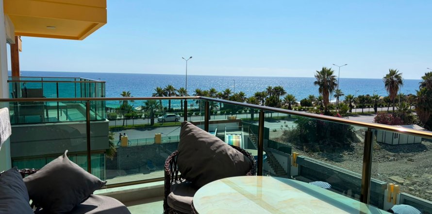 2+1 Lejlighed  i Mahmutlar, Antalya, Tyrkiet Nr. 227074