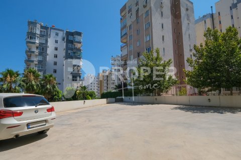 Apartment for sale in Muratpasa, Antalya, Turkey, 65m2, No. 90846 – photo 3