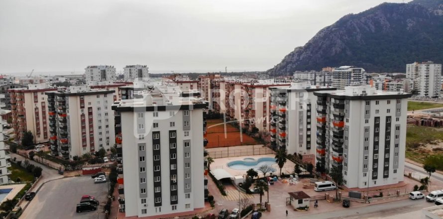 Lägenhet  i Konyaalti, Antalya, Turkiet Nr. 90848