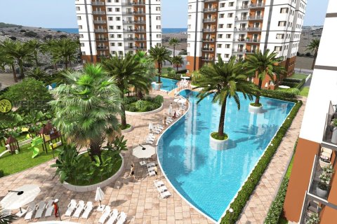 2+1 Apartment  in Long Beach, Iskele, Northern Cyprus No. 214078