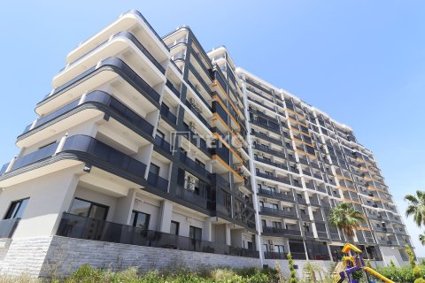 2+1 Apartment in Erdemli, Mersin, Turkey No. 227304