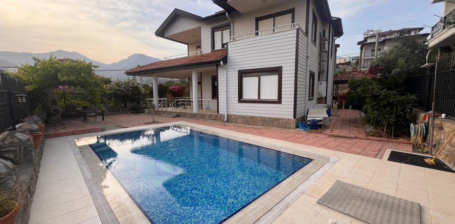 4+1 Villa i Oba, Antalya, Tyrkiet Nr. 220012