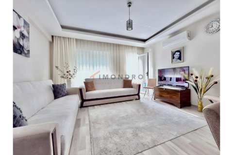 آپارتمان در Konyaalti،  Antalya ، ترکیه 2 خوابه ، 85 متر مربع.  شماره 215297