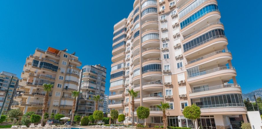 2+0 Apartment in Mahmutlar, Antalya, Turkey No. 224978