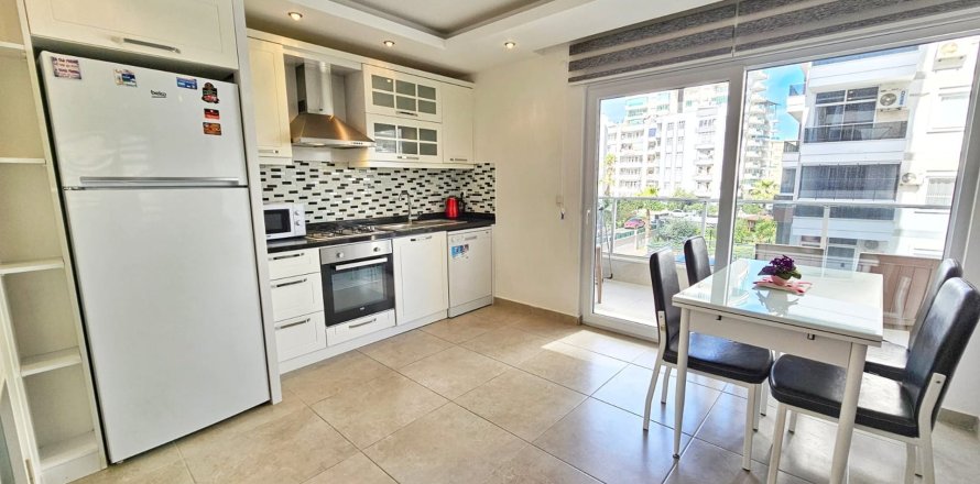 1+1 Apartment in Mahmutlar, Antalya, Turkey No. 216337