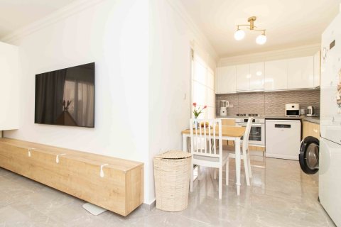 Продажа квартиры в Гирне, Северный Кипр 2+1, 80м2, №211833 – фото 6