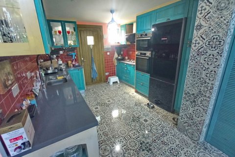 Apartment for sale in Girne, Northern Cyprus, 2 bedrooms, 60m2, No. 211835 – photo 6