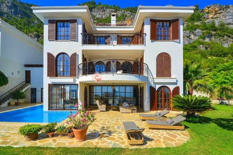 5+2 Villa  i Alanya, Antalya, Turkiet Nr. 102336 - 2