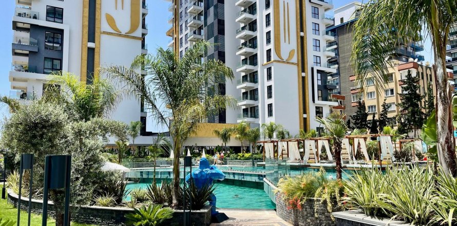 1+0 Apartment in Mahmutlar, Antalya, Turkey No. 225115