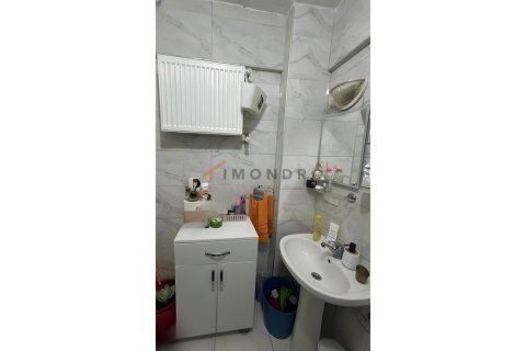 1+1 Wohnung in Besiktas, Istanbul, Türkei Nr. 225221 - 14