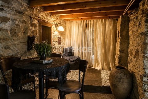 Villa for sale  in Milas, Mugla, Turkey, 4 bedrooms, 150m2, No. 226275 – photo 28