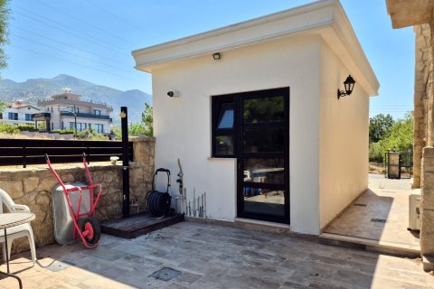 Продажа виллы в Гирне, Северный Кипр 6 комн., 400м2, №228824 – фото 7
