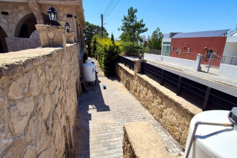Продажа виллы в Гирне, Северный Кипр 6 комн., 400м2, №228824 – фото 10
