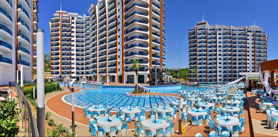 3+1 Apartment in Mahmutlar, Antalya, Turkey No. 219389