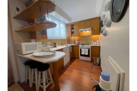 2+1 Wohnung in Besiktas, Istanbul, Türkei Nr. 215408 - 7