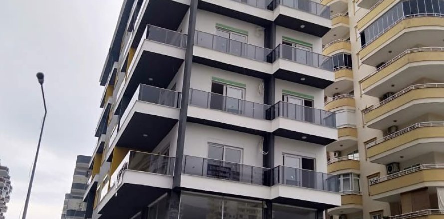 2+1 Apartment in Mahmutlar, Antalya, Turkey No. 221701