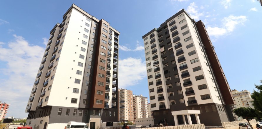 5+1 Lägenhet  i Erdemli, Mersin, Turkiet Nr. 98179