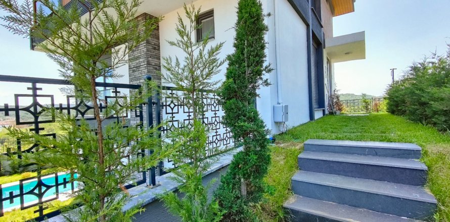 Villa  4+2  Şile, İstanbul, Türkiye №218333