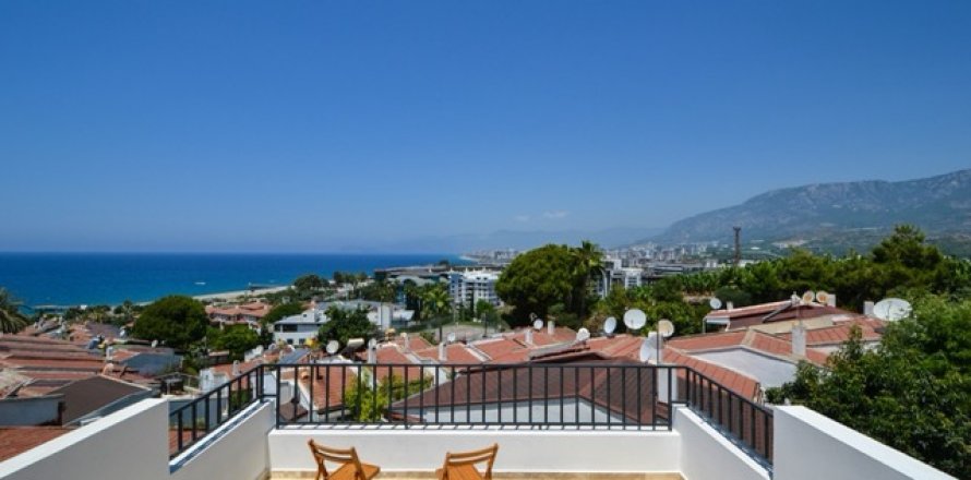 2+1 Villa in Antalya, Turkey No. 222740
