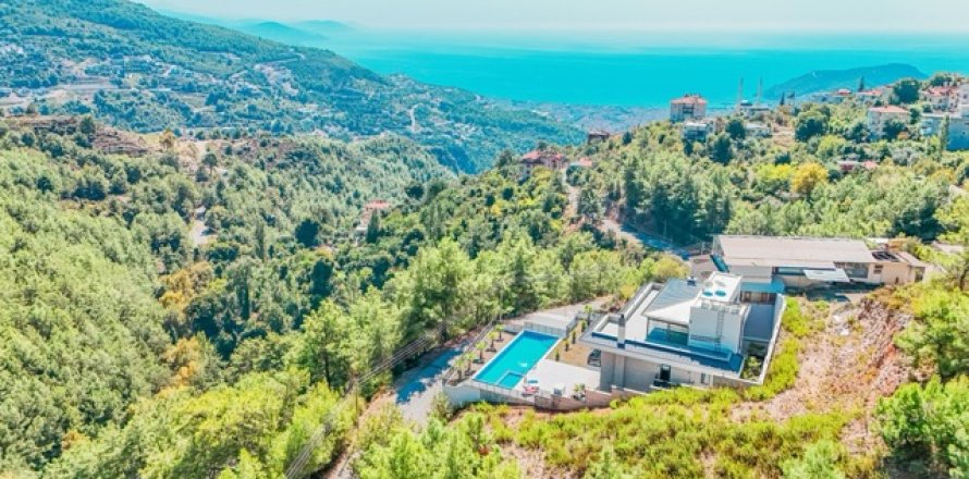 9+1 Villa in Antalya, Turkey No. 222742