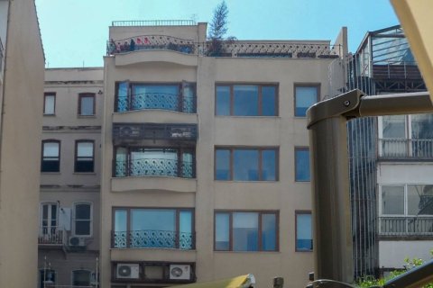 ملک تجاری در Istanbul ، ترکیه 1650 متر مربع. شماره 222743 - 3
