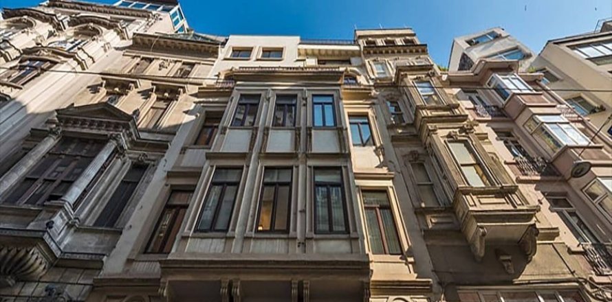 ملک تجاری در Istanbul ، ترکیه 1650 متر مربع. شماره 222743