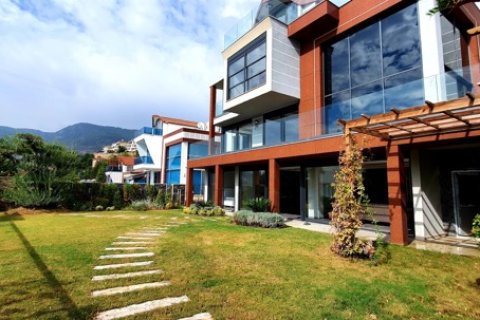 6+1 Villa  in Antalya, Turkey No. 222853