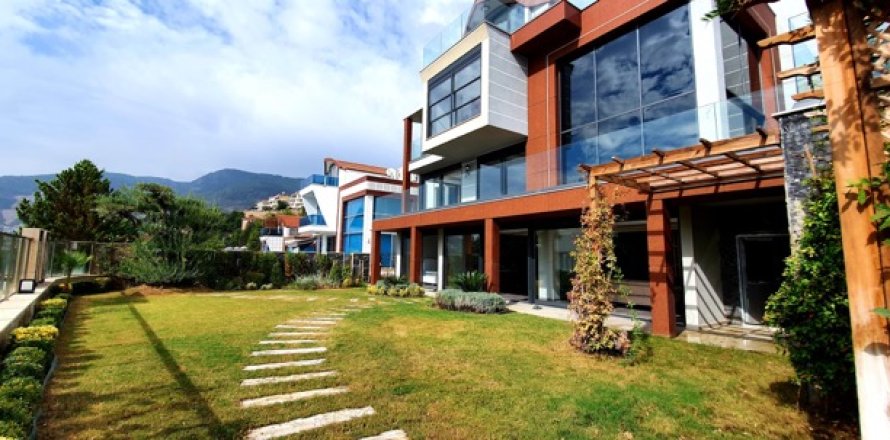 ویلا در  Antalya ، ترکیه 6 خوابه  شماره 222853