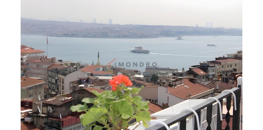 Квартира 2+1 в Бейоглу, Стамбул, Турция №223239