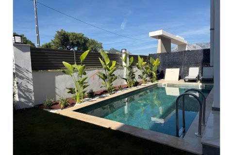 4+1 Villa  i Dosemealti, Antalya, Tyrkia Nr. 222398