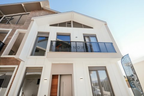 3+1 Villa i Dosemealti, Antalya, Tyrkia Nr. 222397 - 4