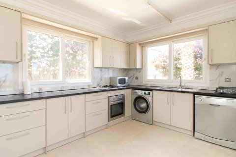 4+1 Villa  in Girne,  Nr. 211820 - 8