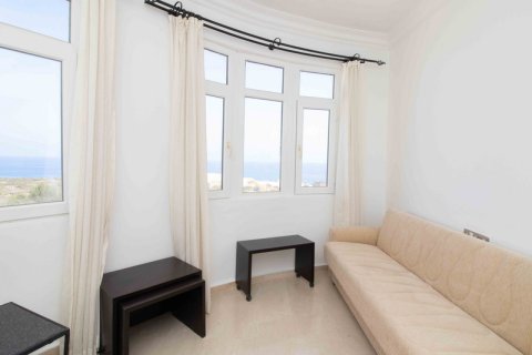 4+1 Villa  in Girne,  Nr. 211820 - 22