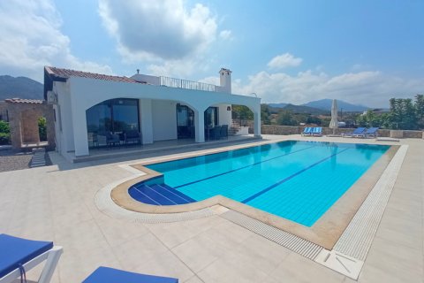 Villa 3+1 Girne, №211819