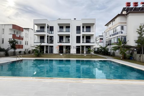 Daire  1+1  Belek, Antalya, Türkiye №215870