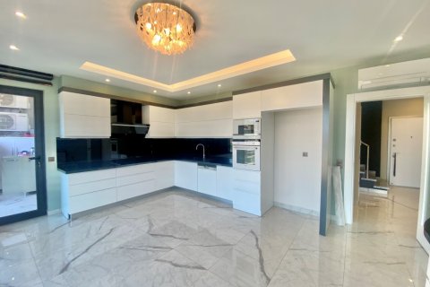 آپارتمان در  Alanya ، ترکیه 200 متر مربع.  شماره 212104 - 21
