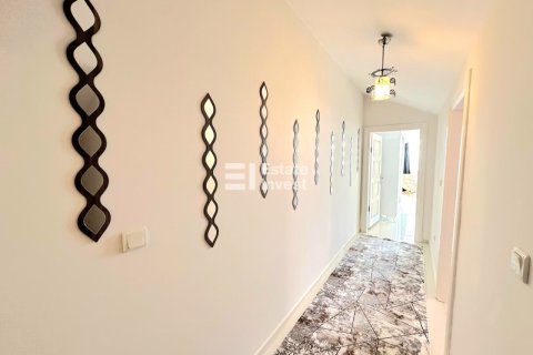 3+1 Lejlighed  i Alanya, Antalya, Tyrkiet Nr. 223379 - 9
