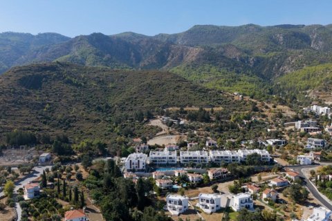 2+1 Lägenhet i Alsancak, Girne, Nr. 213895 - 2