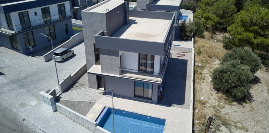 4+1 Villa  i Catalkoy, Girne,  Nr. 214616