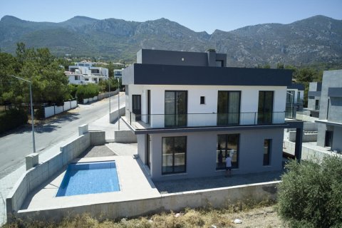4+1 Villa  i Catalkoy, Girne,  Nr. 214616 - 3