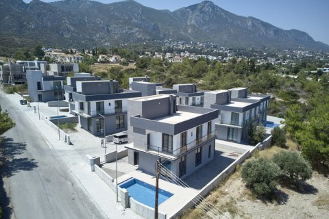 4+1 Villa  i Catalkoy, Girne,  Nr. 214616 - 5