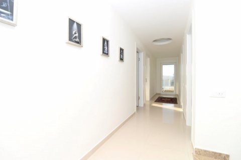 Продажа квартиры  в Каргыджаке, Аланье, Анталье, Турция 5 комн., 250м2, №94016 – фото 28