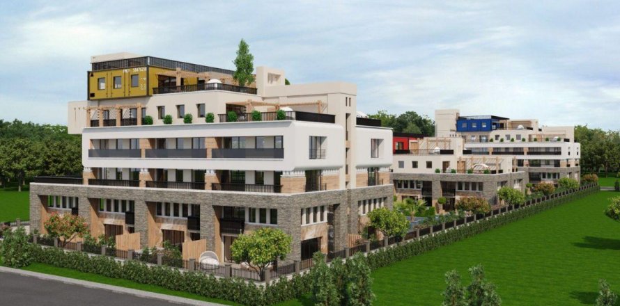 Apartment in Altintash, Antalya, Turkey No. 94011