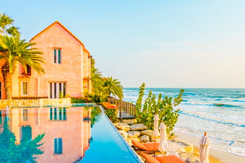 Where is it better to buy property by the sea: Russia or Turkey?